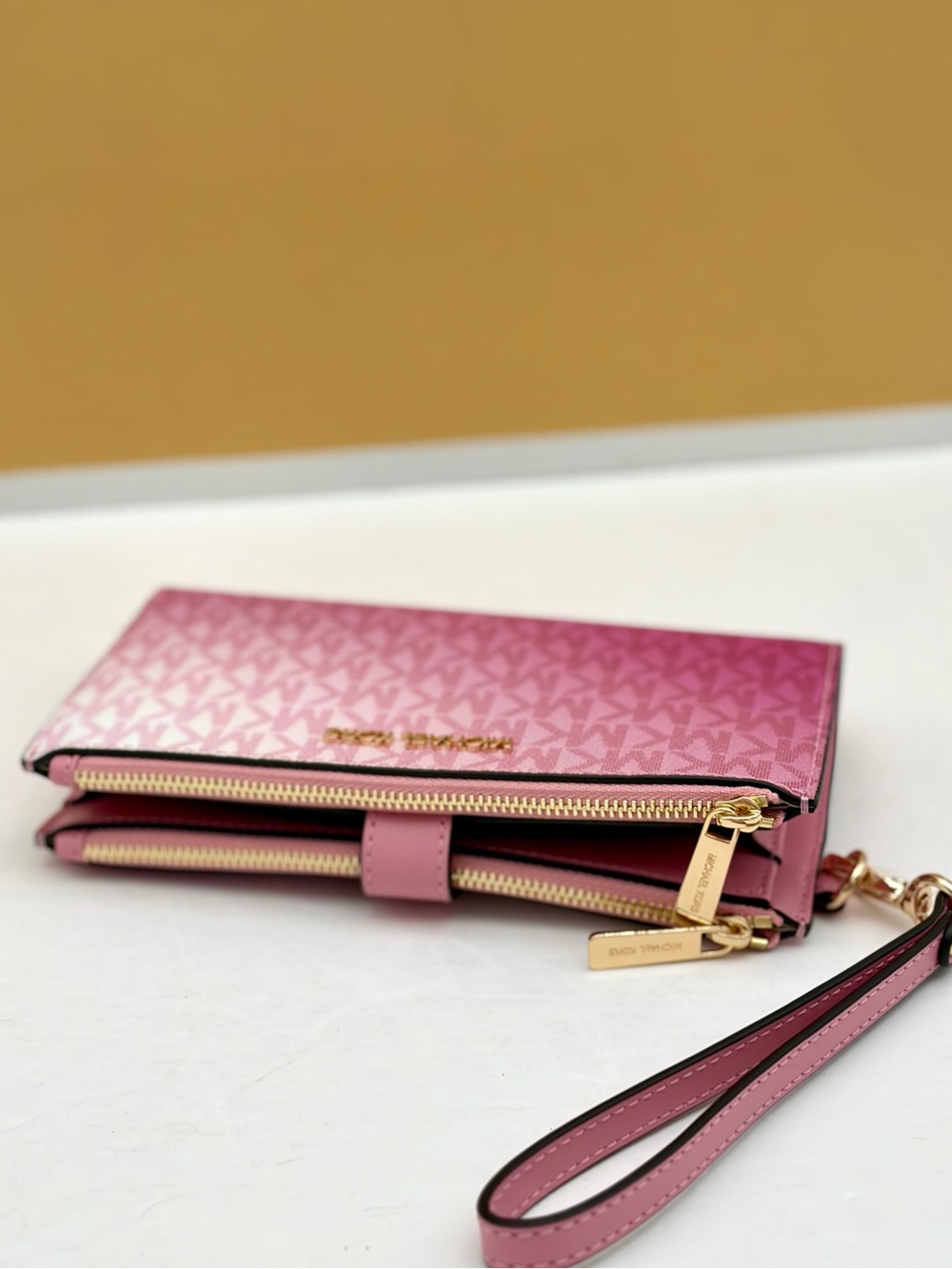 MICHAEL KORS Pink Signature Ombre Double Zip Wristlet Wallet Carnation - Picture 9 of 9